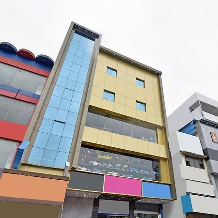 Vaccinated Staff - OYO Home 78047 Alluring Stay Pimpri Pimpri-Chinchwad Exterior foto