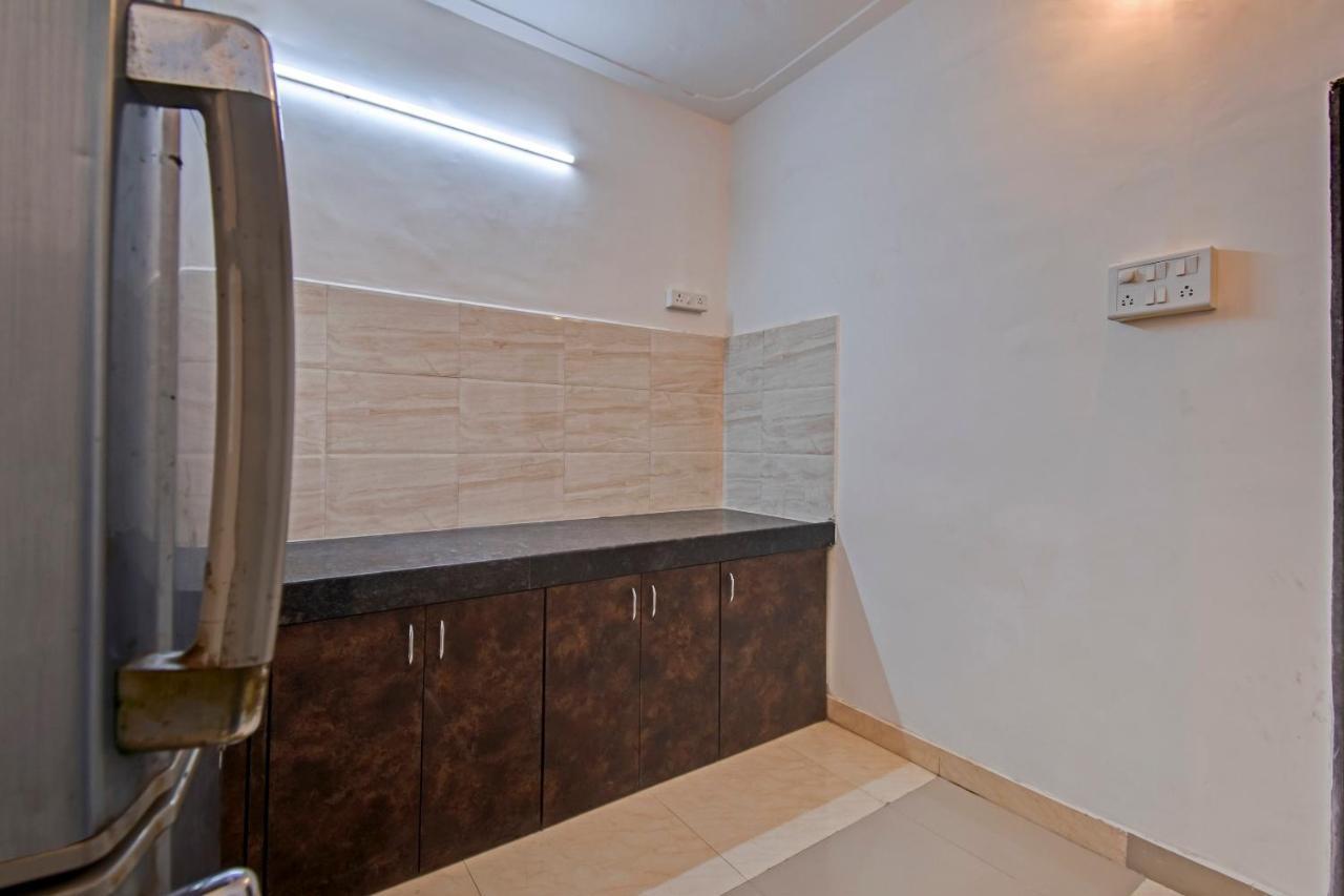 Vaccinated Staff - OYO Home 78047 Alluring Stay Pimpri Pimpri-Chinchwad Exterior foto